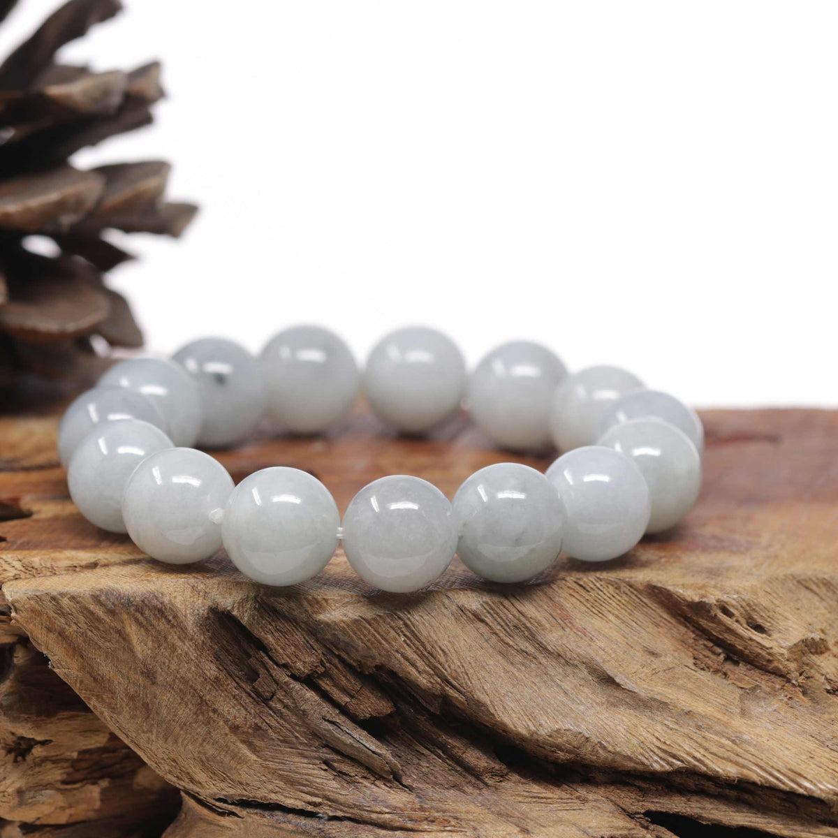 Natural Milk Wuji Jadeite Jade Round Bead Bracelet (13.6mm)