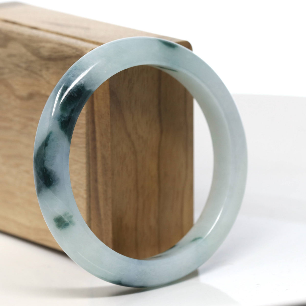 Natural Jadeite Jade Bangle Bracelet (58 mm) #T851