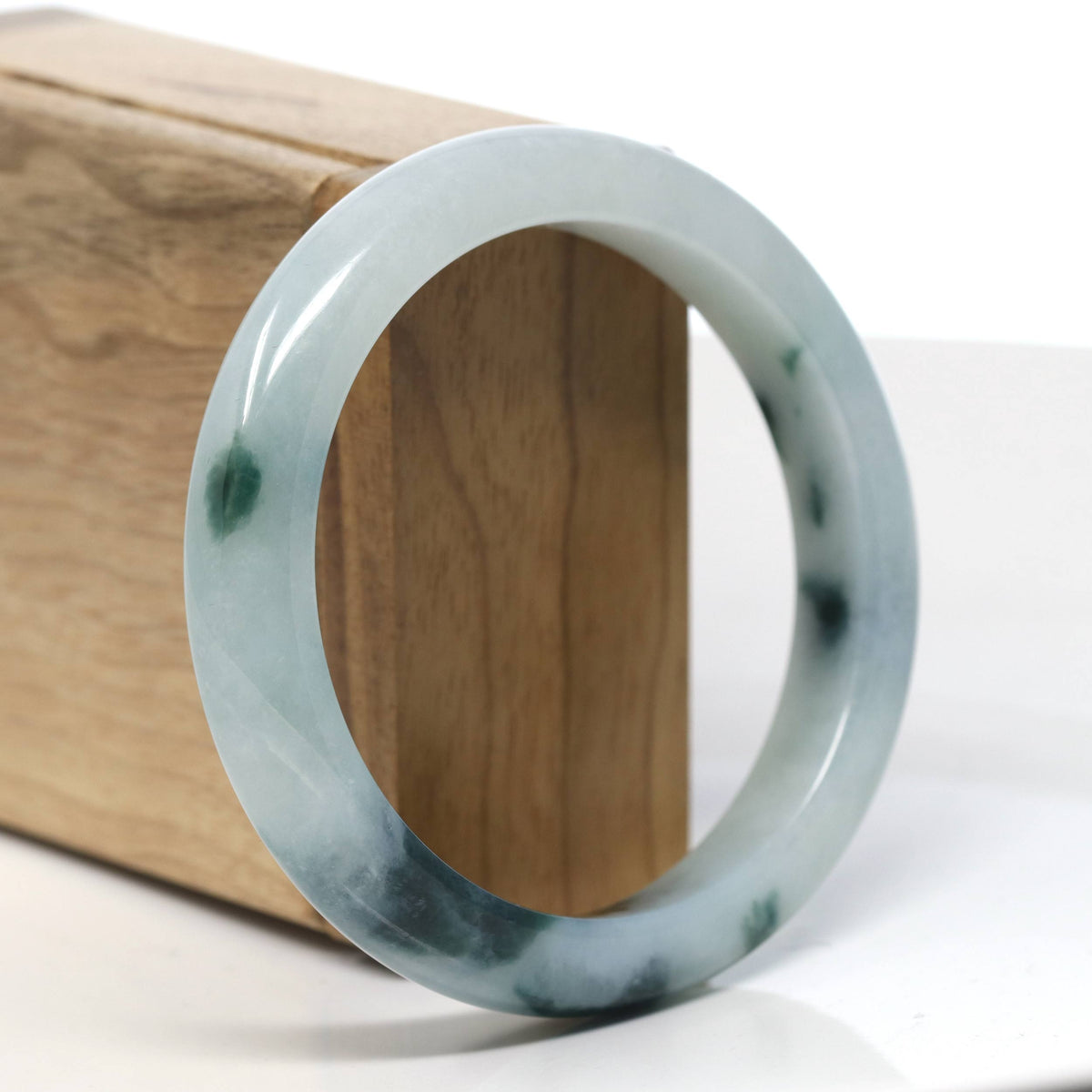 Natural Jadeite Jade Bangle Bracelet (58 mm) #T851