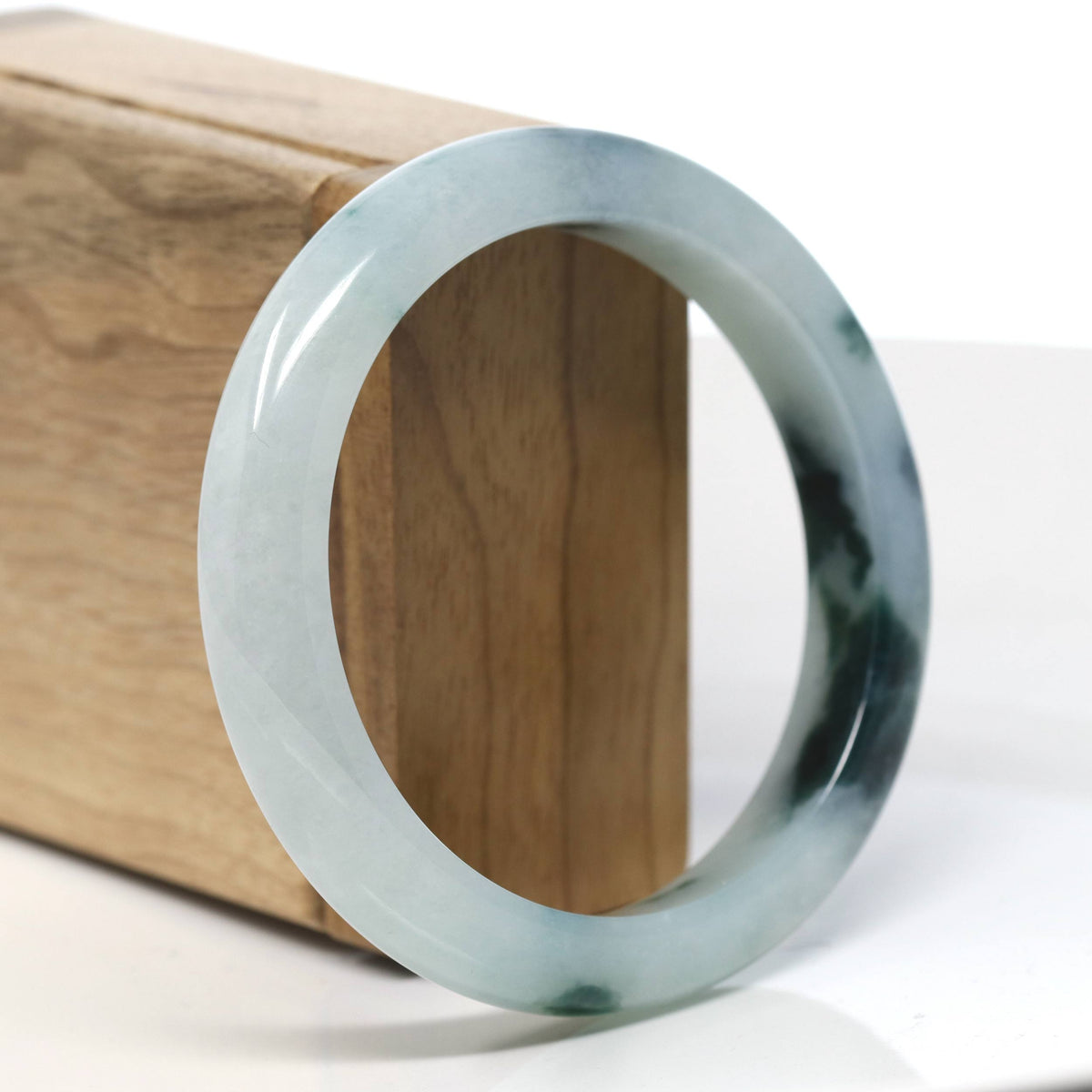 Natural Jadeite Jade Bangle Bracelet (58 mm) #T851