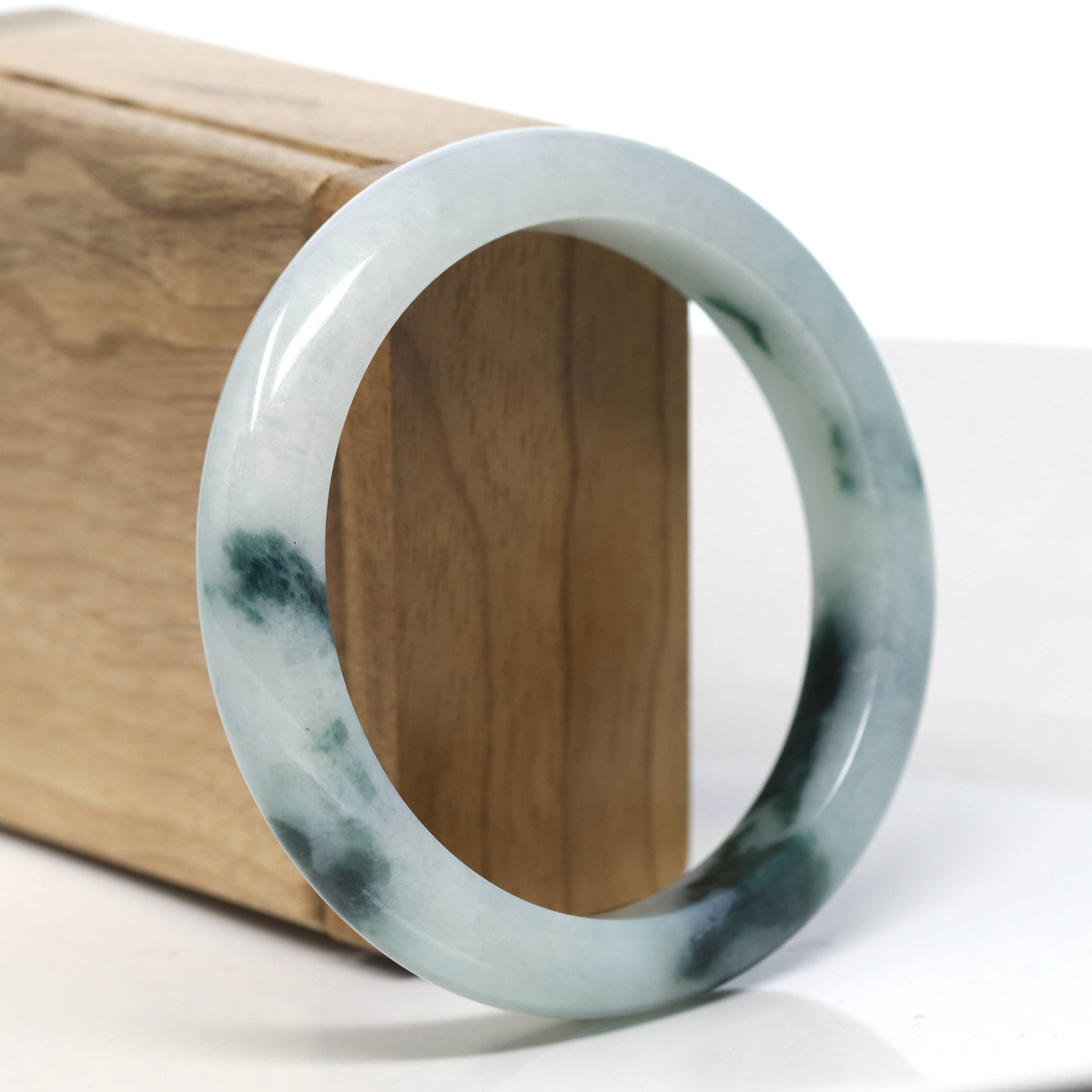 Natural Jadeite Jade Bangle Bracelet (58 mm) #T851