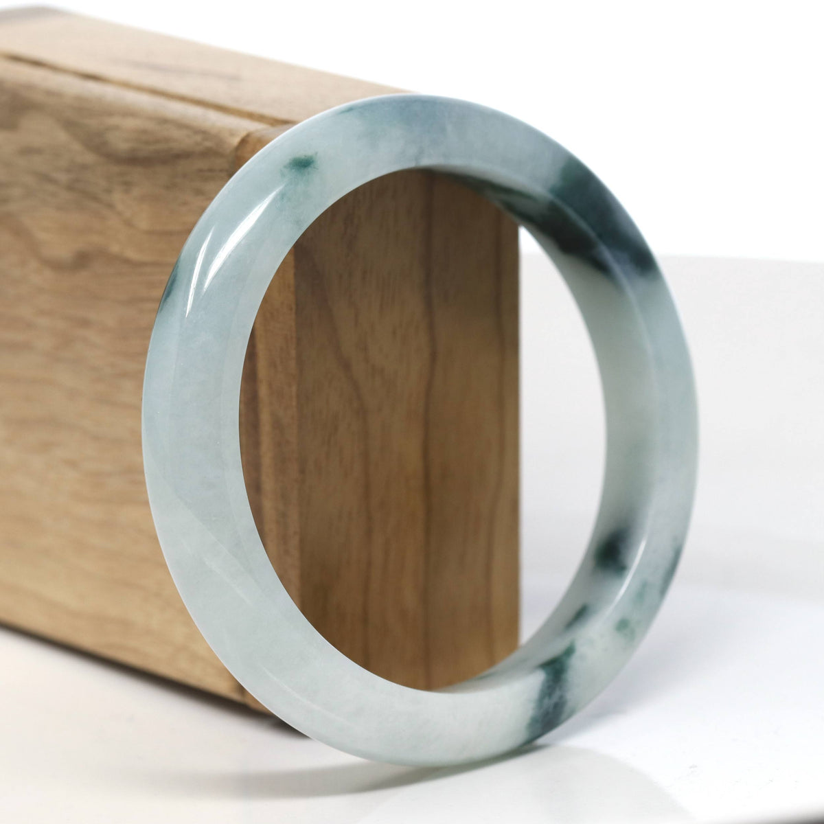 Natural Jadeite Jade Bangle Bracelet (58 mm) #T851