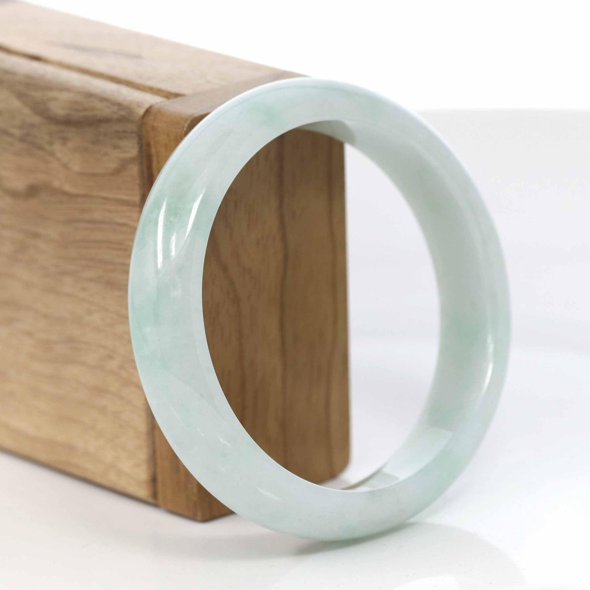 Natural Light Green Jade Jadeite Bangle Bracelet (57.52 mm) #414