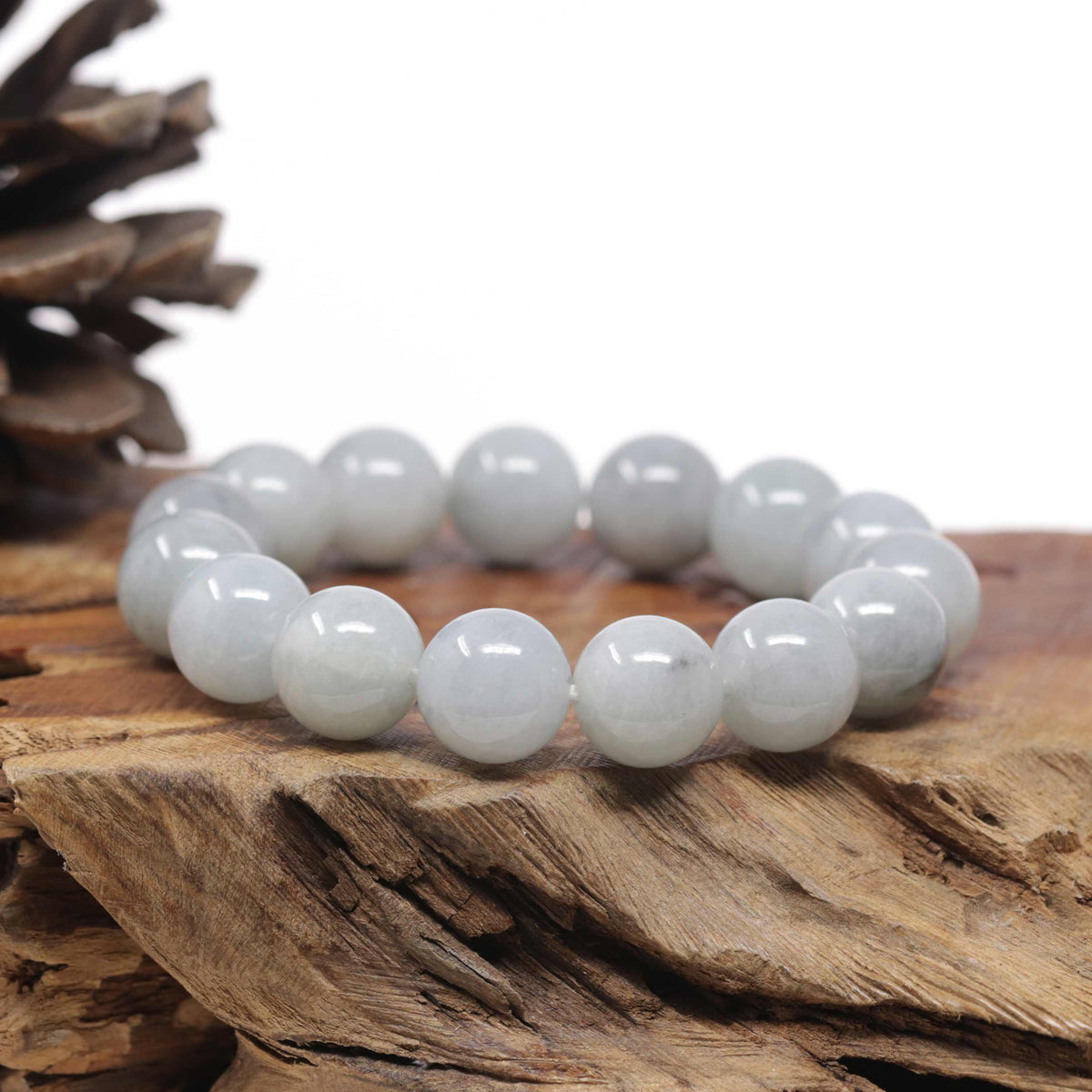 Natural Milk Wuji Jadeite Jade Round Bead Bracelet (13.6mm)