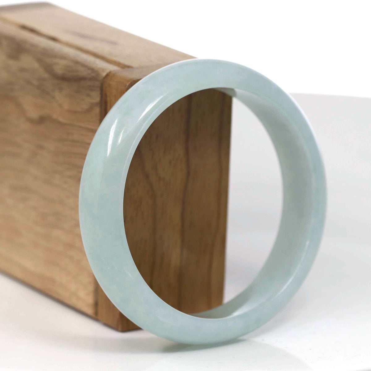 Classic Green Natural Jadeite Jade Bangle (58.93 mm )#T126