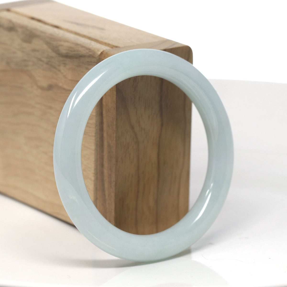 Light Green "Traditional Round" Jadeite Jade Bangle Bracelet (54.4mm) #TT234