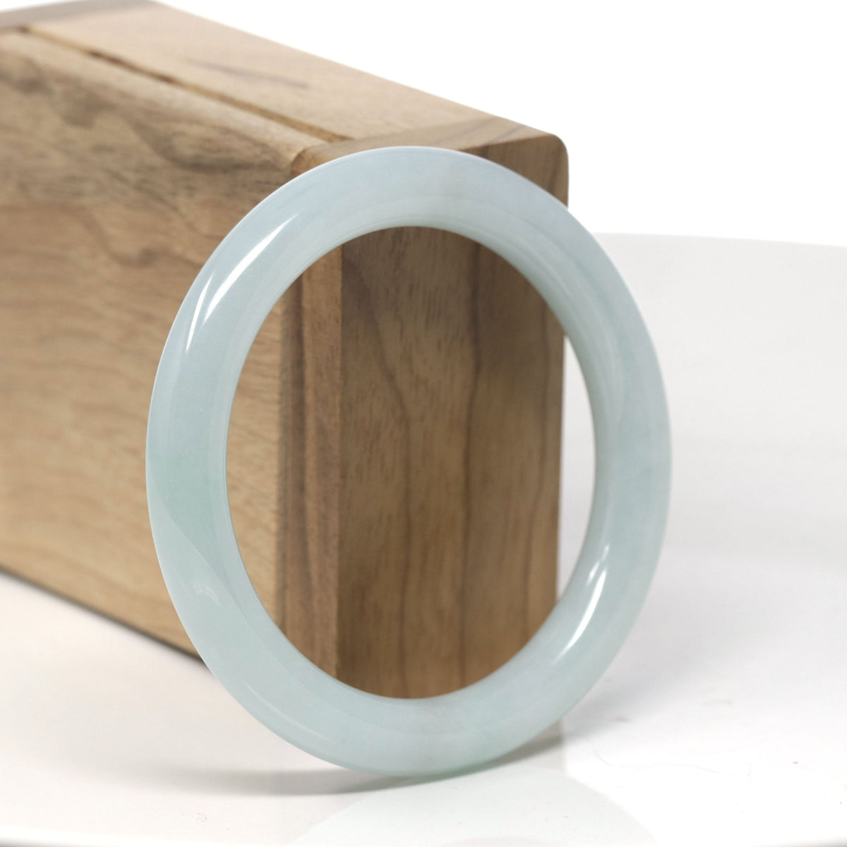 Light Green "Traditional Round" Jadeite Jade Bangle Bracelet (54.4mm) #TT234