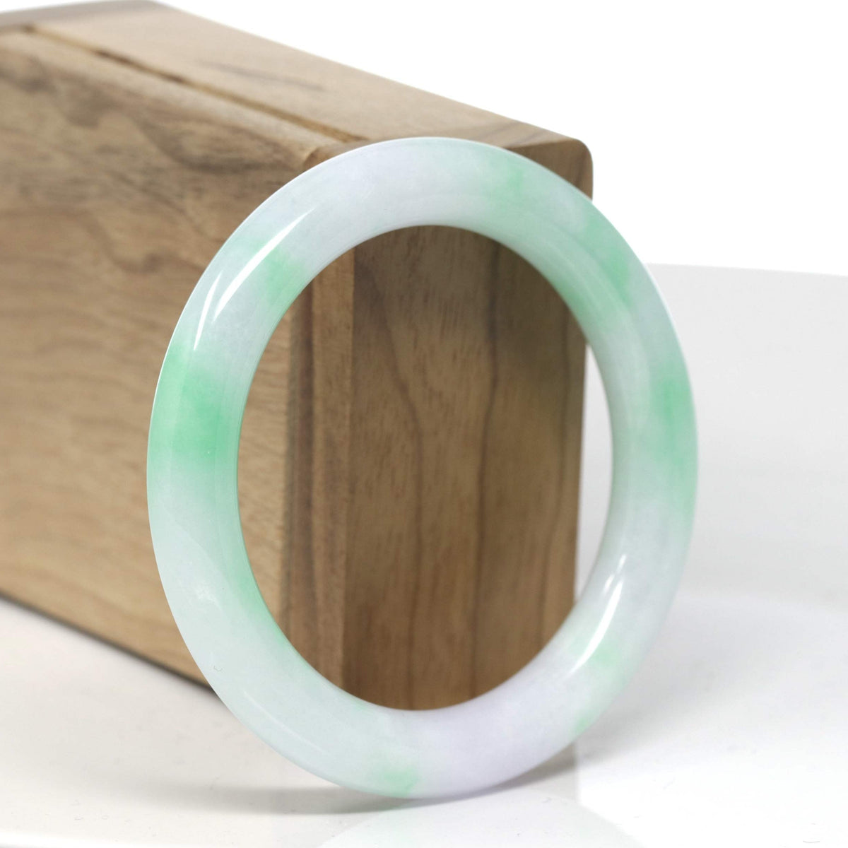 "Moss In Snow" Vibrant Green & White W/ Light Lavender Patch "Traditional Round" Jadeite Jade Bangle Bracelet (53.5mm) #TT344
