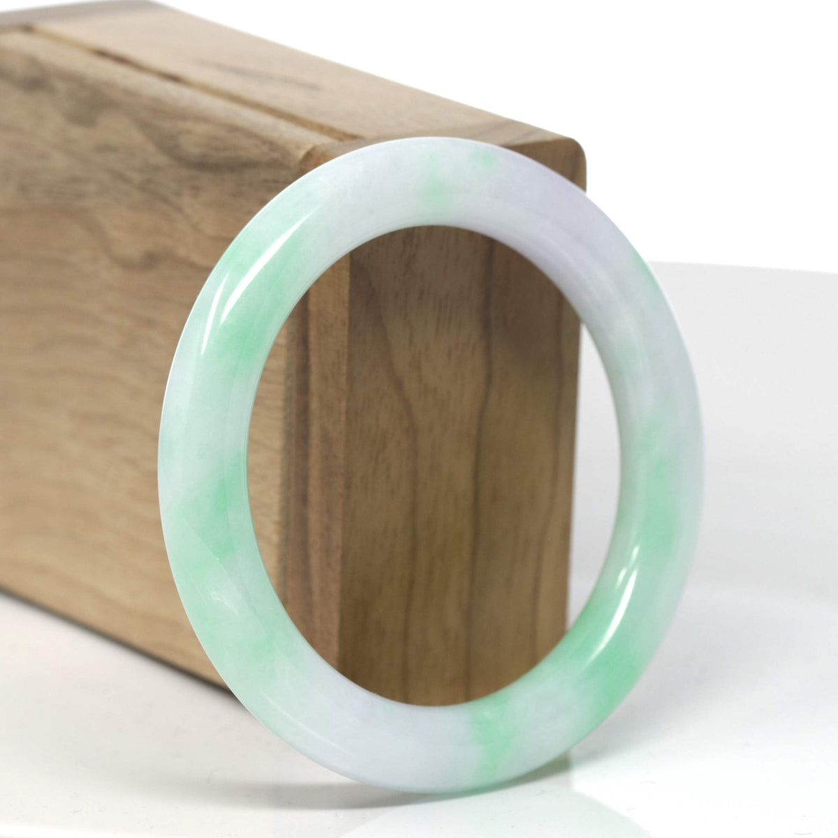 "Moss In Snow" Vibrant Green & White W/ Light Lavender Patch "Traditional Round" Jadeite Jade Bangle Bracelet (53.5mm) #TT344