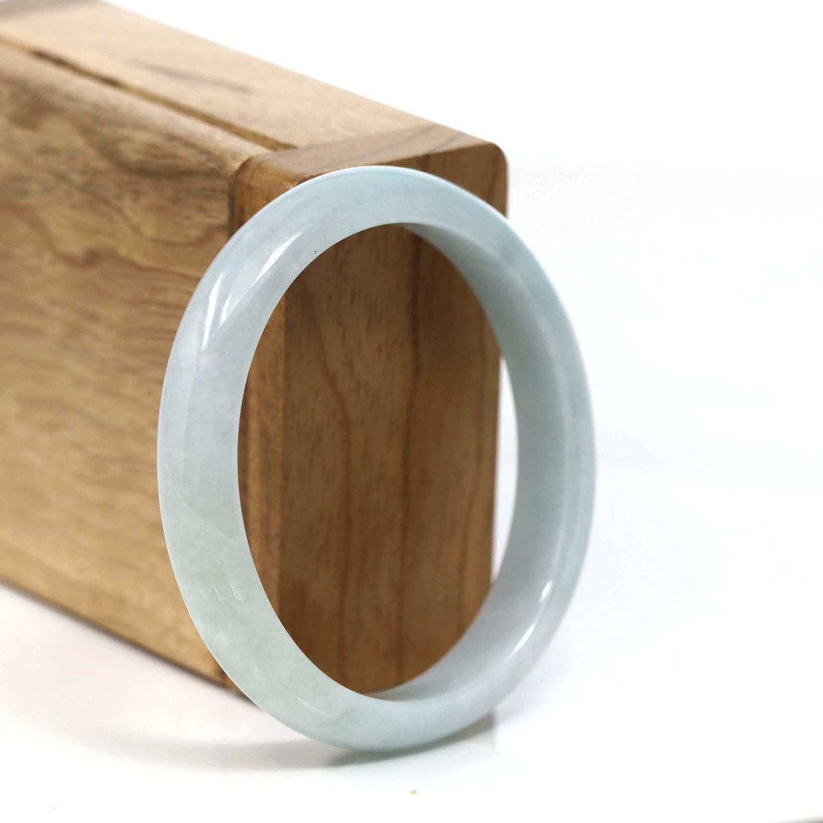 "Classic Bangle" Natural Jadeite Jade Oval Bangle (56.30mm) #T222